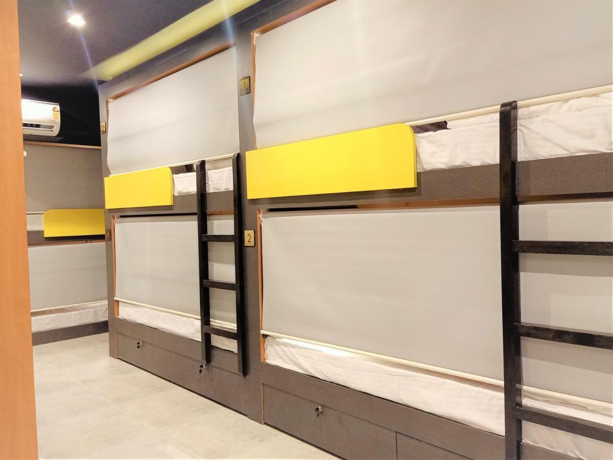 Stay Villa Hostel For Male And Female Mumbai Dış mekan fotoğraf