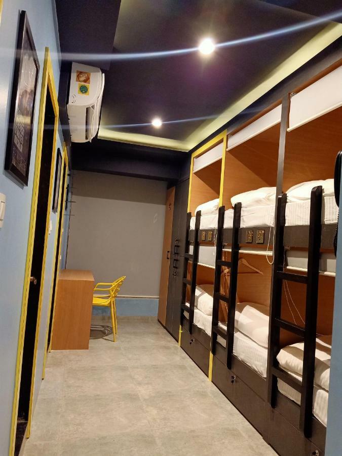Stay Villa Hostel For Male And Female Mumbai Dış mekan fotoğraf